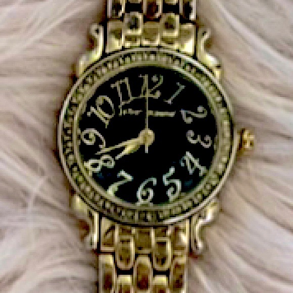 Betsey Johnson gold colored wristwatch needs repair &new battery for small wrist - Picture 1 of 7
